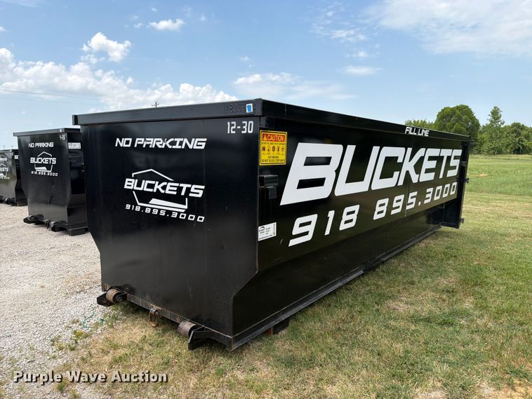 Roll-off dumpster