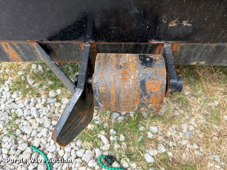 image for item FN2538 Roll-off dumpster