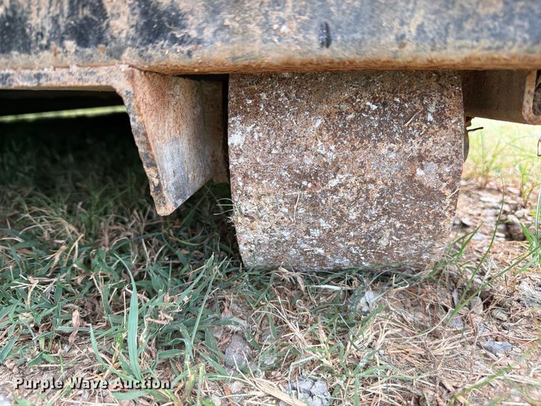 image for item FN2538 Roll-off dumpster