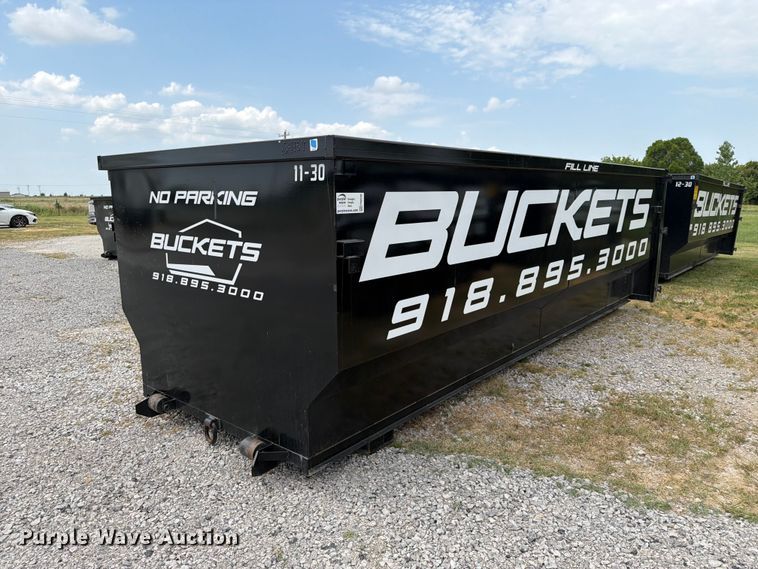 Roll-off dumpster