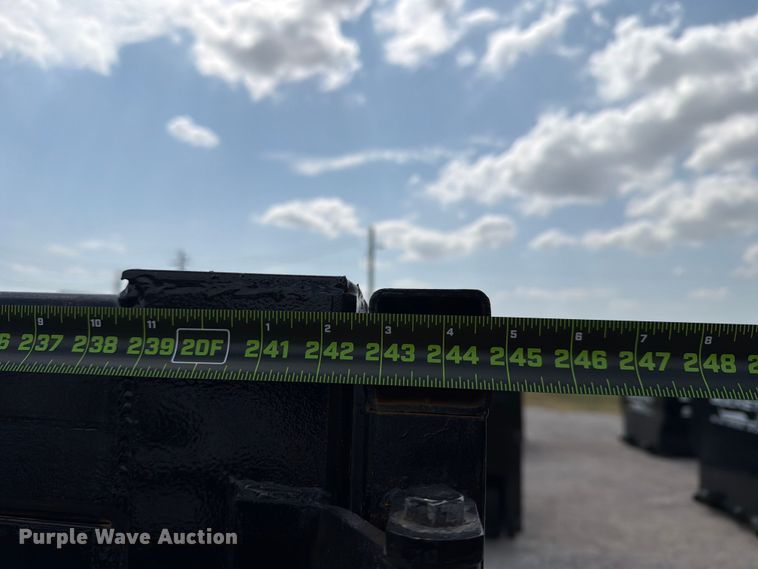 image for item FN2539 Roll-off dumpster