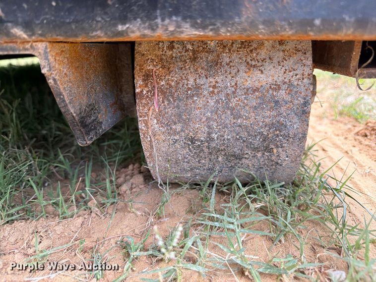 image for item FN2540 Roll-off dumpster