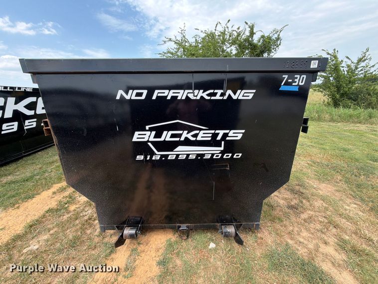 image for item FN2541 Roll-off dumpster