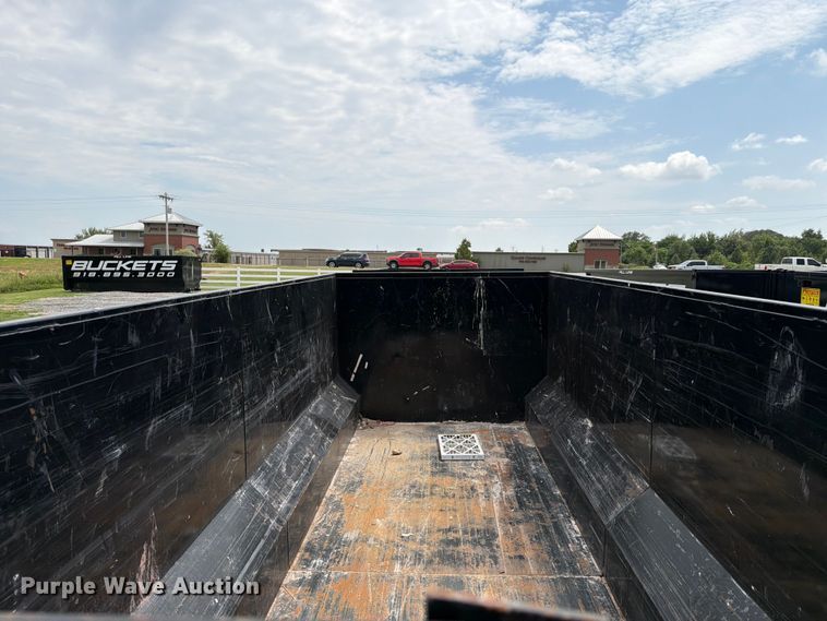 image for item FN2541 Roll-off dumpster