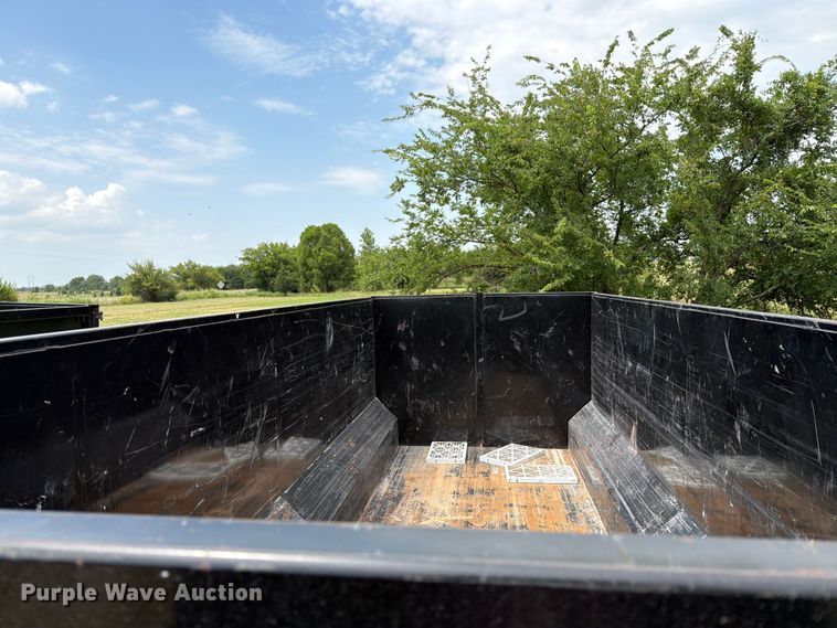 image for item FN2541 Roll-off dumpster