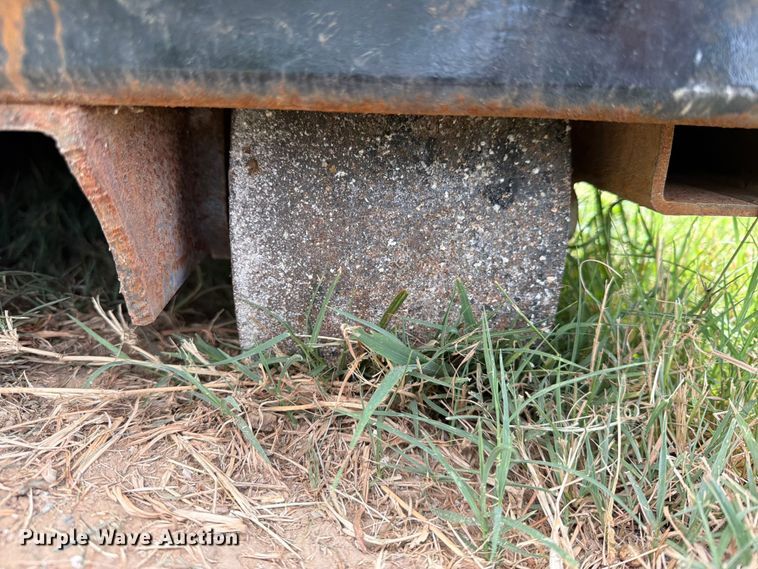 image for item FN2541 Roll-off dumpster