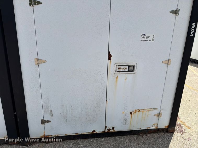 image for item FN5732 (3) storage containers