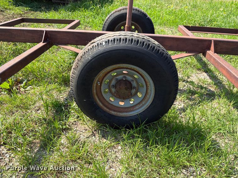 image for item FN5773 Round bale trailer