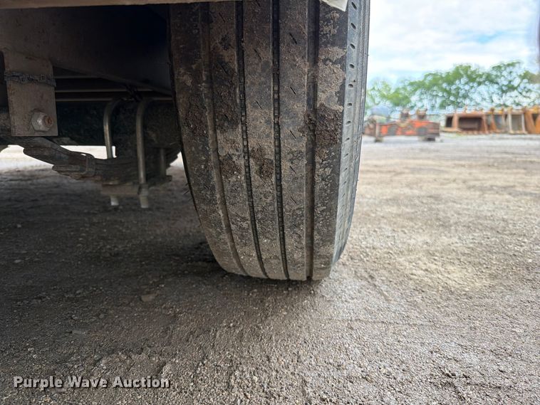 image for item FN5777 2020 Discovery Cargo Trailers, Inc. DRR8520TA5 enclosed cargo trailer