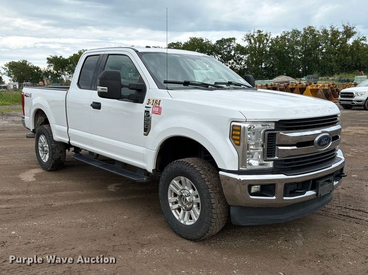 image for item FN5778 2018 Ford F250 Super Duty XLT Ext. Cab pickup truck