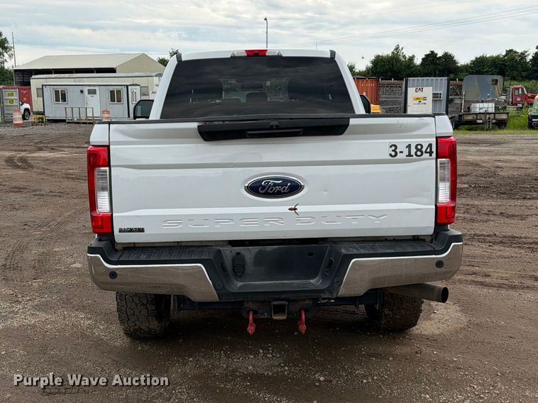 image for item FN5778 2018 Ford F250 Super Duty XLT Ext. Cab pickup truck
