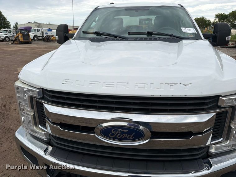 image for item FN5778 2018 Ford F250 Super Duty XLT Ext. Cab pickup truck