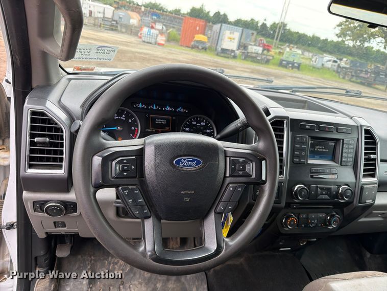image for item FN5778 2018 Ford F250 Super Duty XLT Ext. Cab pickup truck
