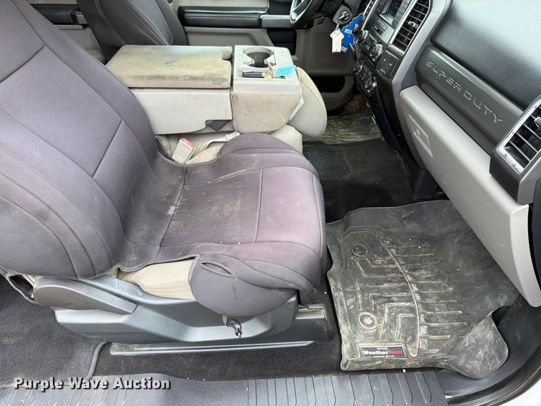 image for item FN5778 2018 Ford F250 Super Duty XLT Ext. Cab pickup truck