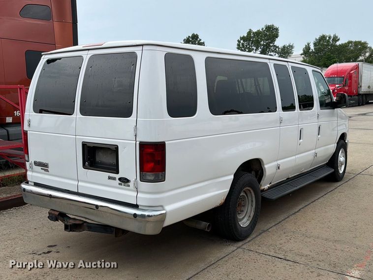 image for item FN5779 2012 Ford E350 Super Duty 