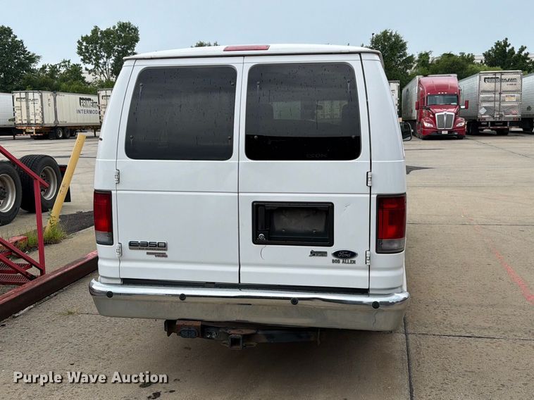 image for item FN5779 2012 Ford E350 Super Duty 