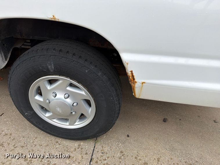 image for item FN5779 2012 Ford E350 Super Duty 