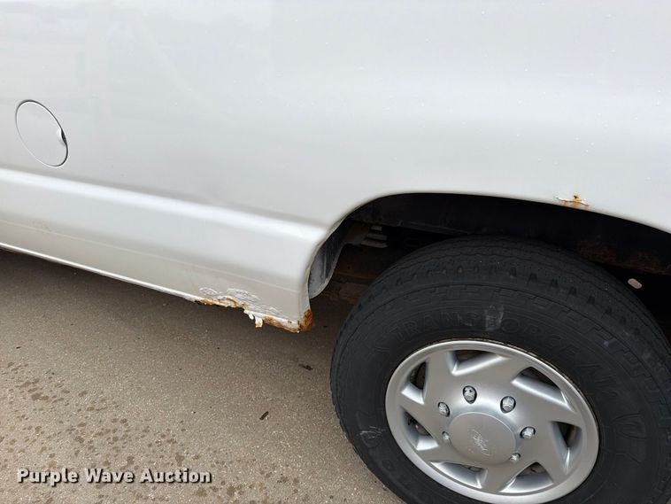 image for item FN5779 2012 Ford E350 Super Duty 