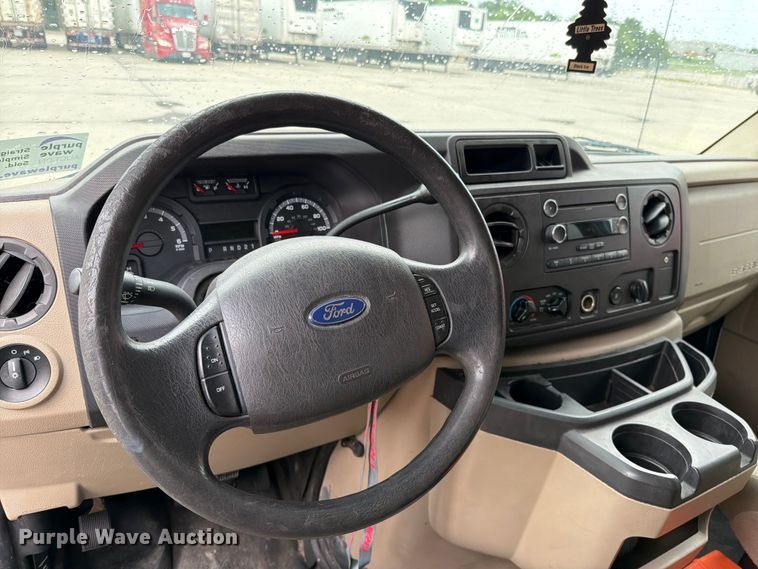 image for item FN5779 2012 Ford E350 Super Duty 