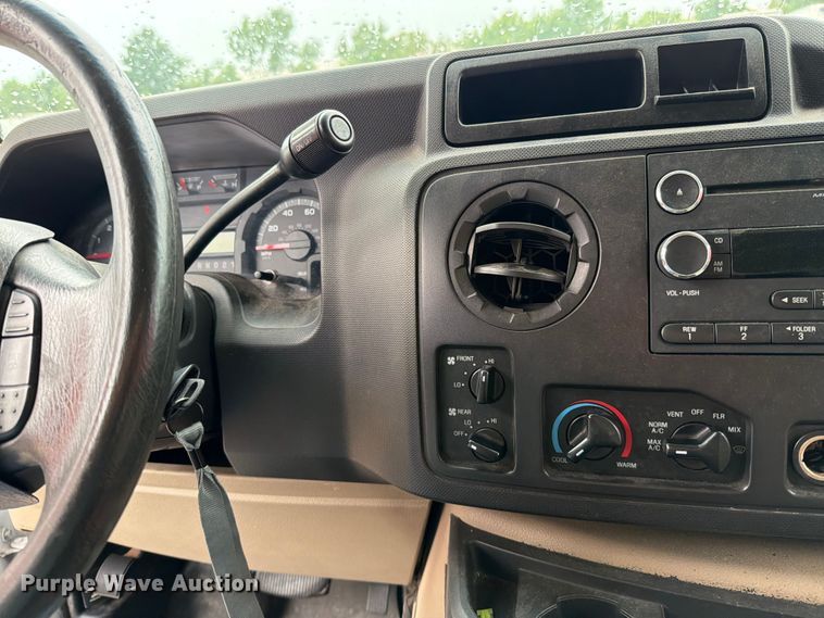 image for item FN5779 2012 Ford E350 Super Duty 