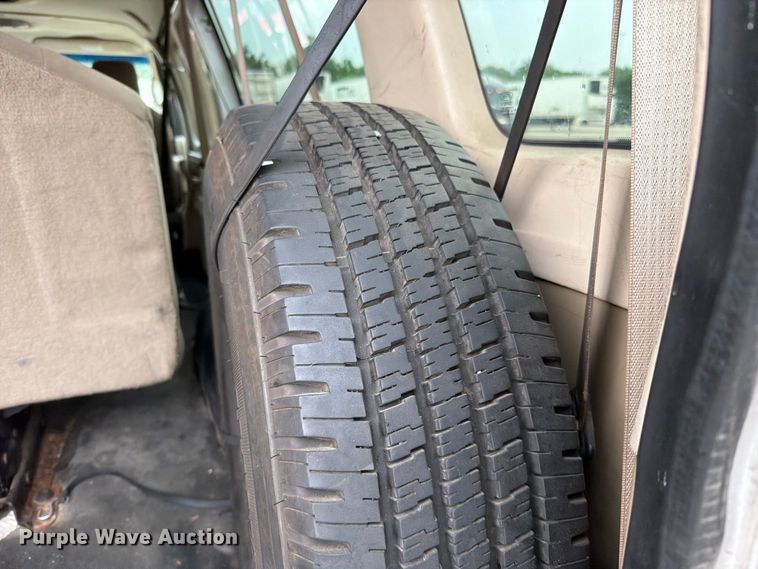 image for item FN5779 2012 Ford E350 Super Duty 