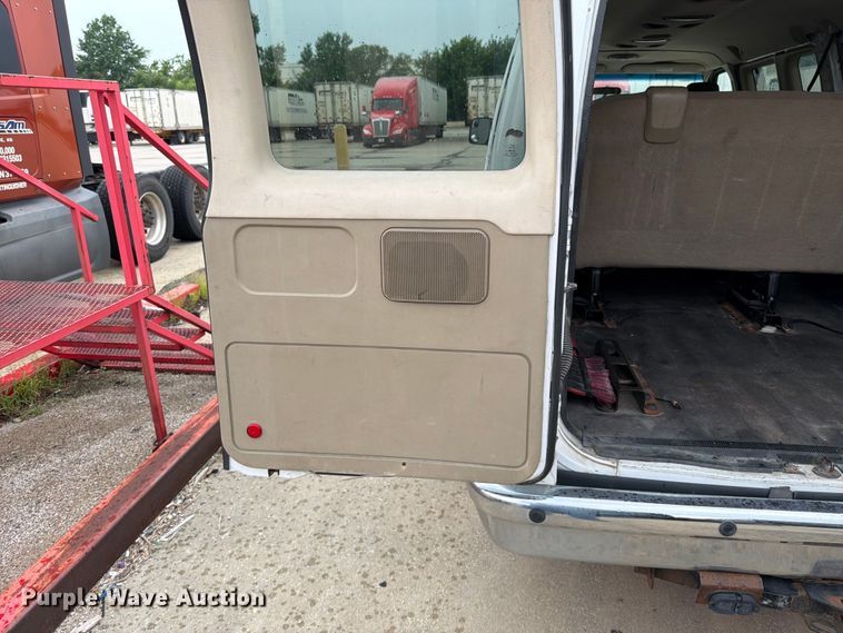image for item FN5779 2012 Ford E350 Super Duty 