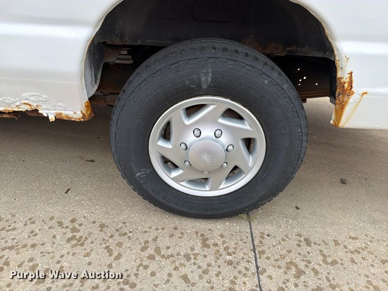 image for item FN5779 2012 Ford E350 Super Duty 