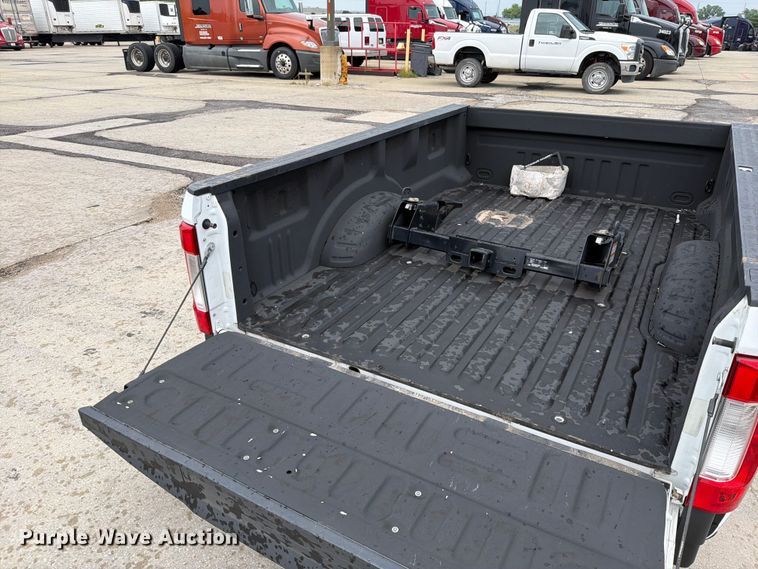 image for item FN5780 Ford pickup truck bed