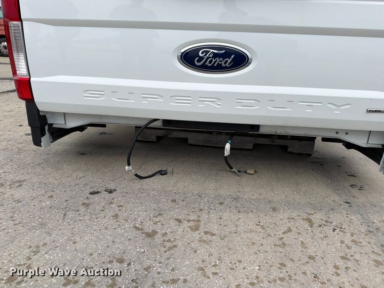 image for item FN5780 Ford pickup truck bed