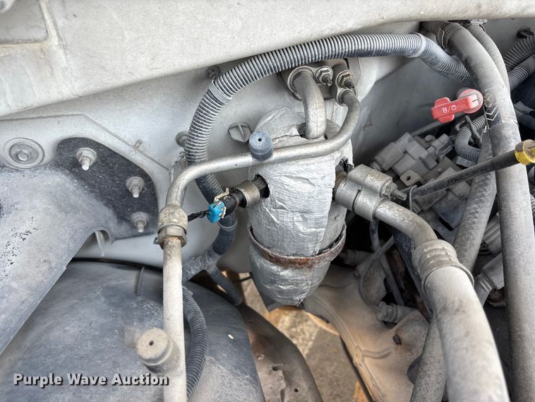 image for item FP3004 2001 Chevrolet Silverado 2500 pickup truck