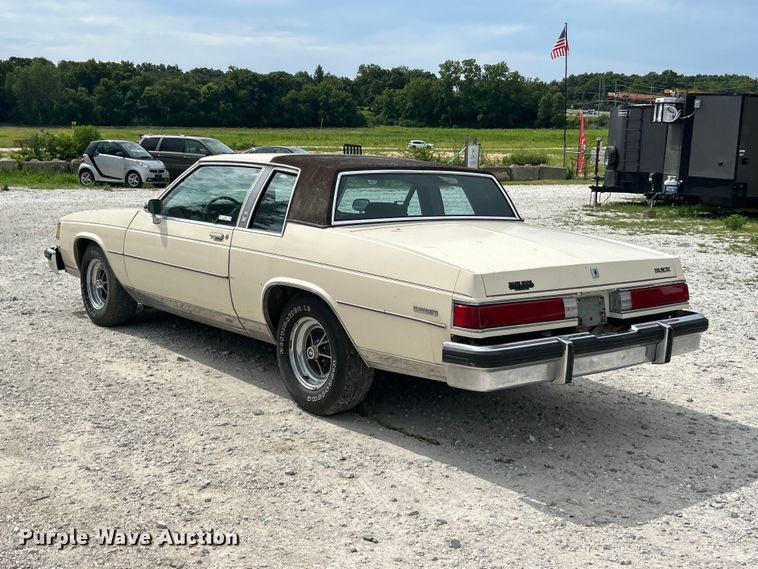 image for item FT6005 1984 Buick Lesabre 