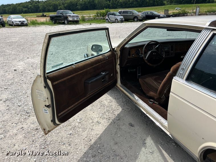 image for item FT6005 1984 Buick Lesabre 