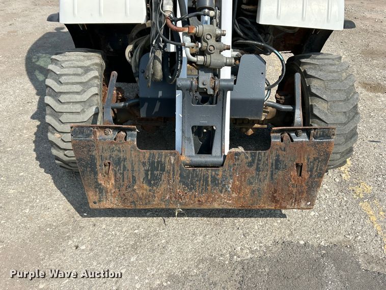 image for item FT6084 2006 Bobcat 5600 utility vehicle