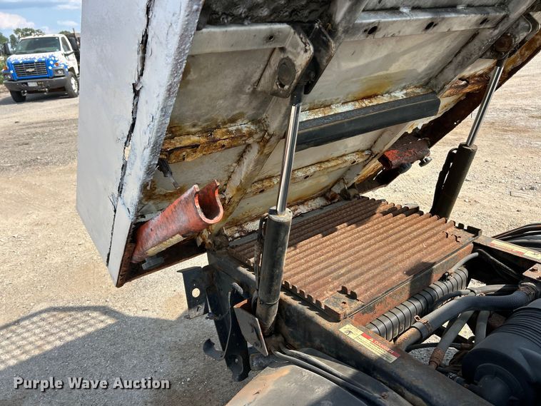 image for item FT6084 2006 Bobcat 5600 utility vehicle