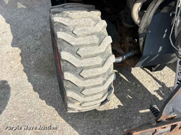image for item FT6084 2006 Bobcat 5600 utility vehicle