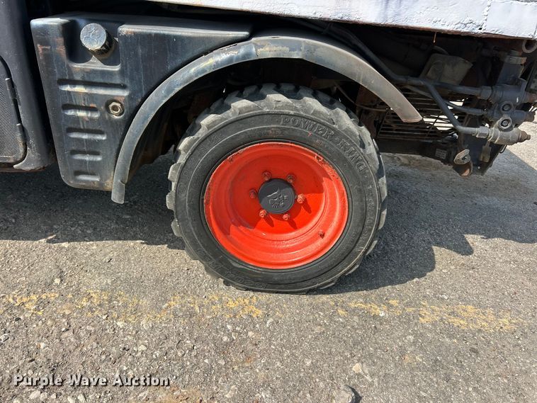 image for item FT6084 2006 Bobcat 5600 utility vehicle