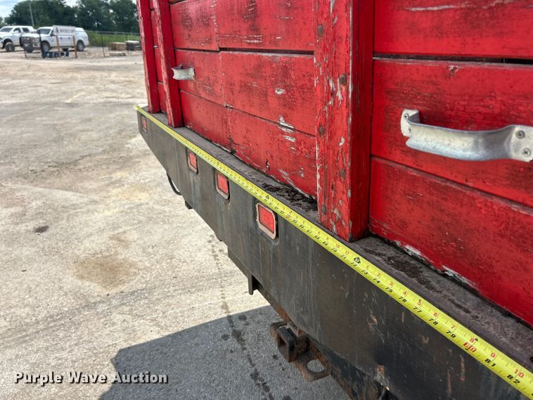 image for item FT6095 2003 Ford F450 Super Duty XL Crew Cab dump flatbed truck