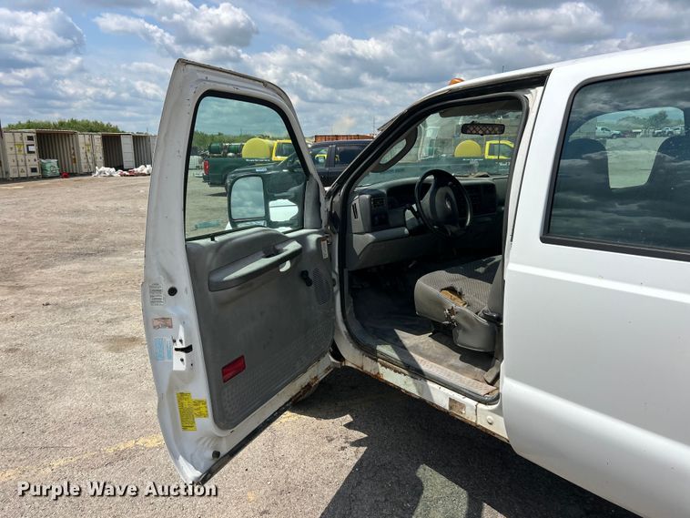 image for item FT6095 2003 Ford F450 Super Duty XL Crew Cab dump flatbed truck