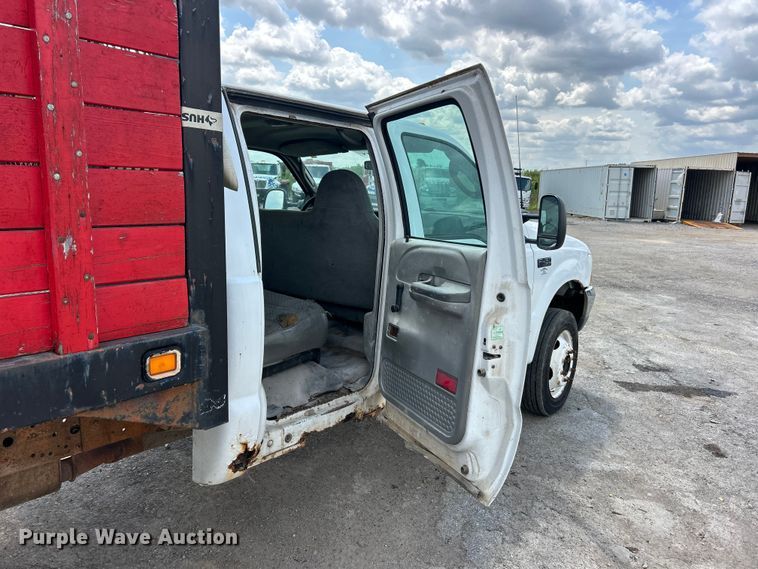 image for item FT6095 2003 Ford F450 Super Duty XL Crew Cab dump flatbed truck
