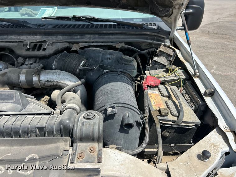 image for item FT6095 2003 Ford F450 Super Duty XL Crew Cab dump flatbed truck