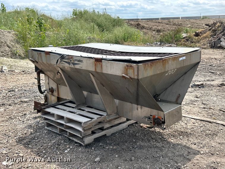 image for item FT6100 Swenson salt spreader