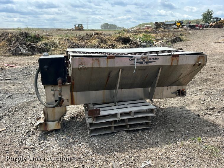 image for item FT6100 Swenson salt spreader