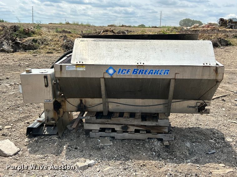 image for item FT6101 Western Ice Breaker salt spreader