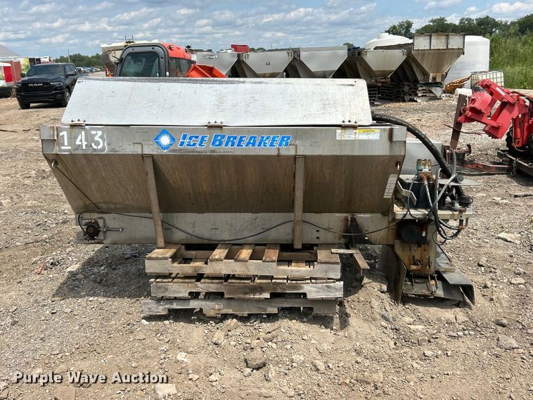 image for item FT6101 Western Ice Breaker salt spreader