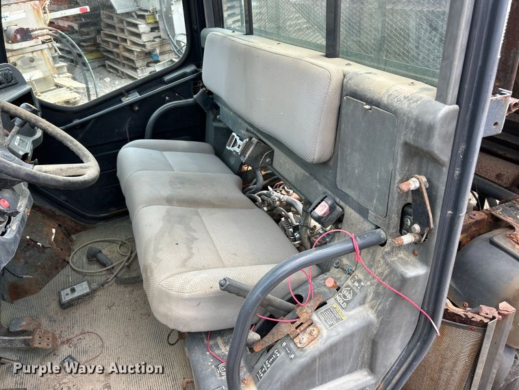 image for item FT6102 2001 Kubota RTV1100 utility vehicle