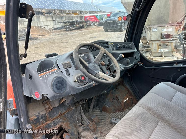 image for item FT6102 2001 Kubota RTV1100 utility vehicle