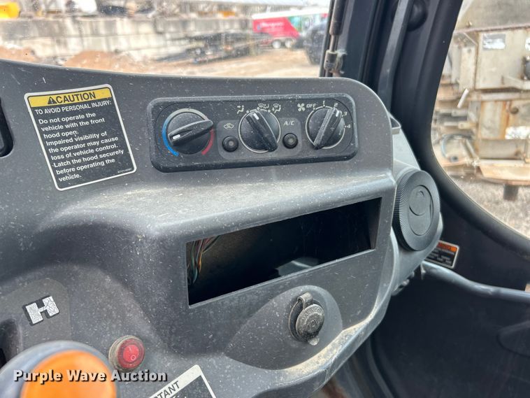 image for item FT6102 2001 Kubota RTV1100 utility vehicle