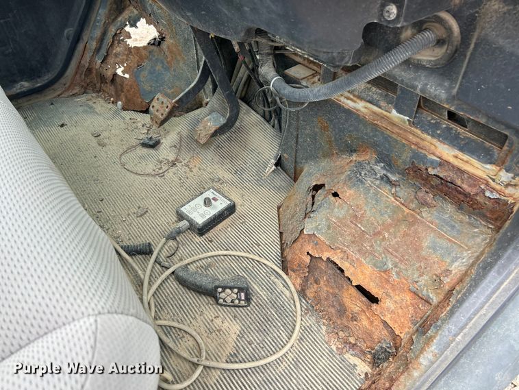 image for item FT6102 2001 Kubota RTV1100 utility vehicle