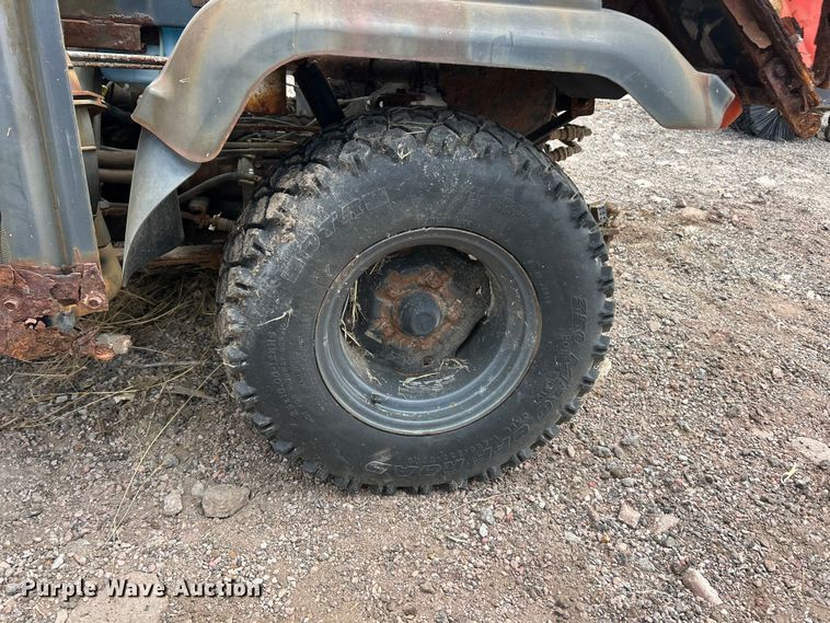 image for item FT6102 2001 Kubota RTV1100 utility vehicle