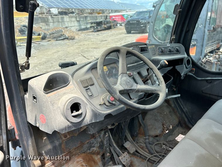 image for item FT6102 2001 Kubota RTV1100 utility vehicle